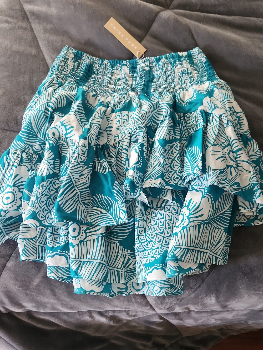 NWT Trina Turk Teal & White Floral Tiered Mini Skirt